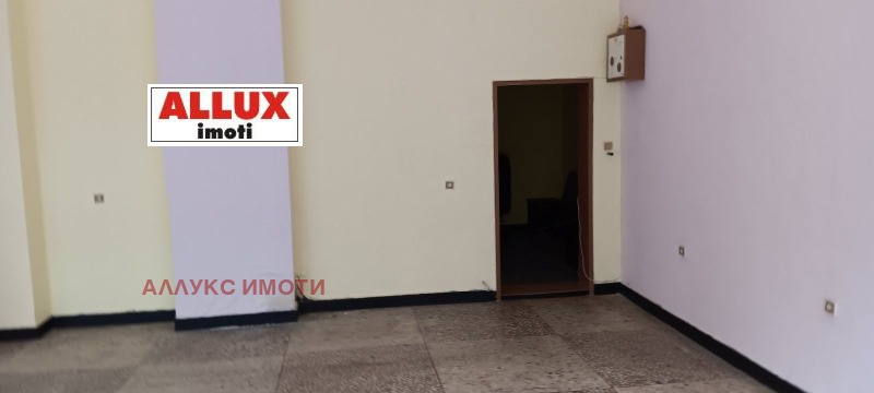 Продава  Магазин град Русе , Широк център , 64 кв.м | 26287599 - изображение [3]