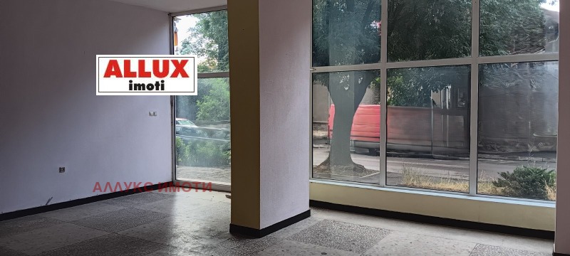 Продава  Магазин град Русе , Широк център , 64 кв.м | 26287599 - изображение [2]