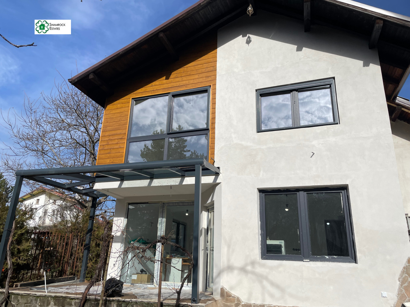 Продава КЪЩА, с. Осоица, област София област