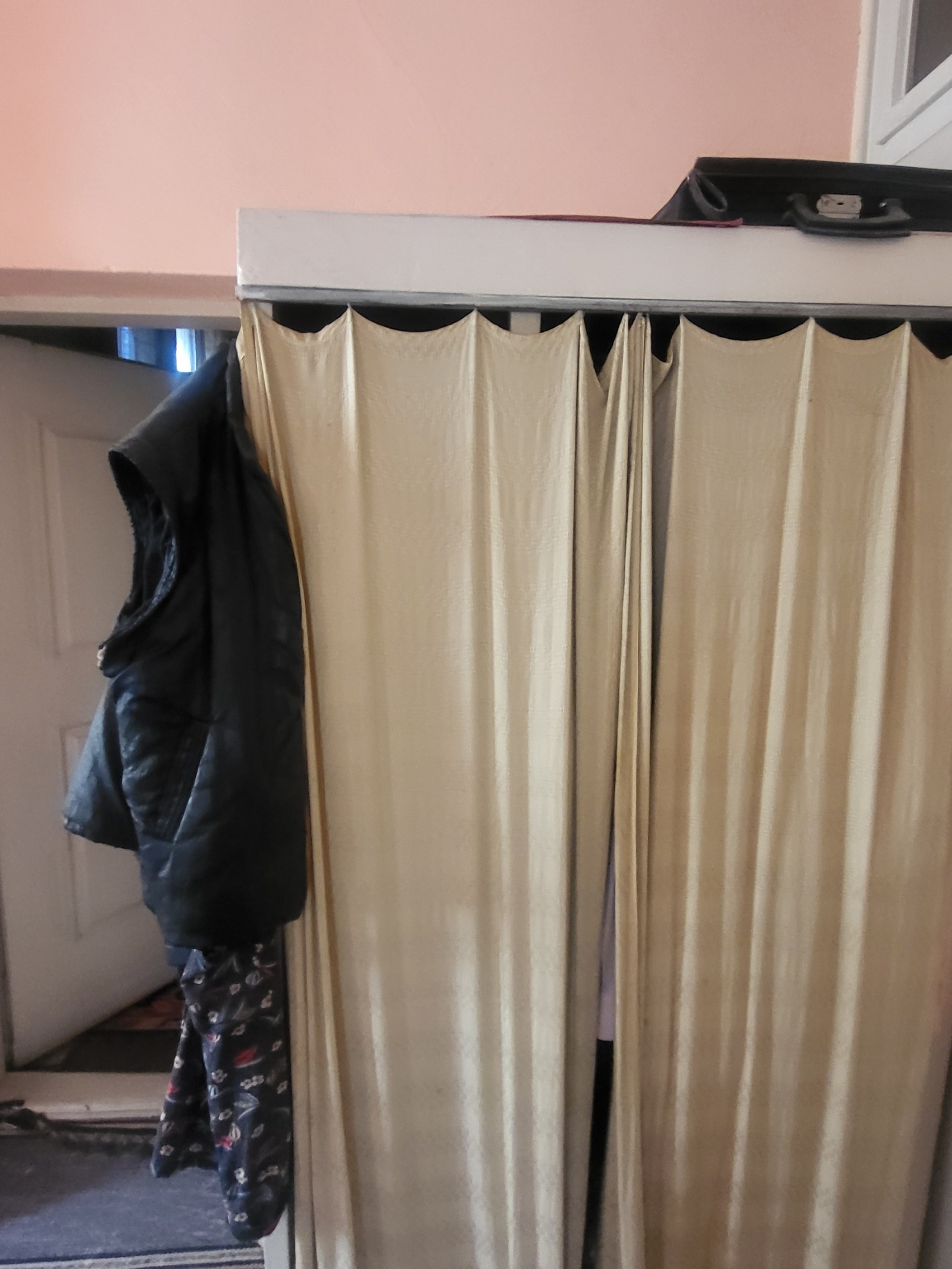 Продава КЪЩА, гр. Плевен, Идеален център, снимка 16 - Къщи - 56168004