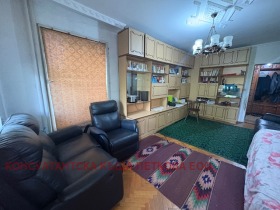 1 quarto Chirok centar, Lovetch