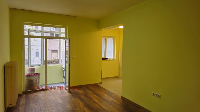 Продава 1-СТАЕН, гр. София, Център, снимка 2 - Апартаменти - 52508295