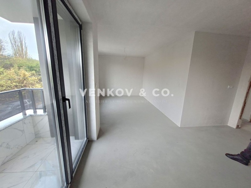 Продава 3-СТАЕН, гр. София, Триъгълника, снимка 2 - Апартаменти - 52736278