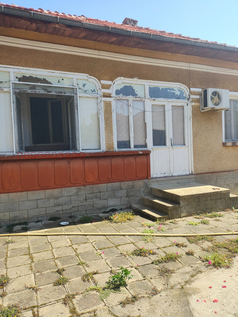 Продава КЪЩА, с. Слатина, област Ловеч