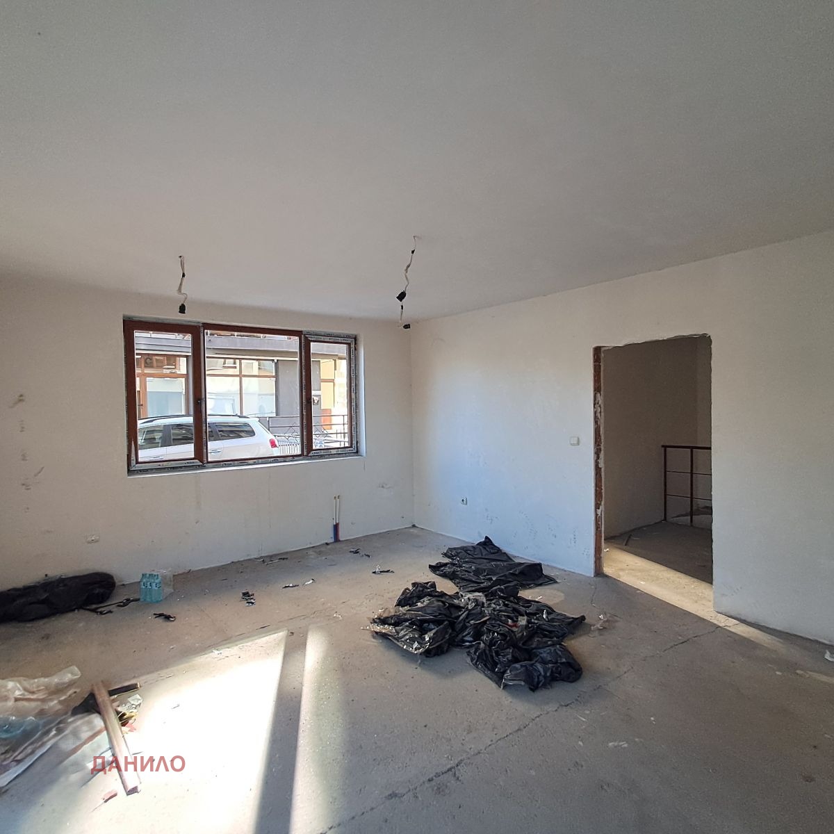 Продава ОФИС, гр. Велико Търново, Център, снимка 2 - Офиси - 47117930