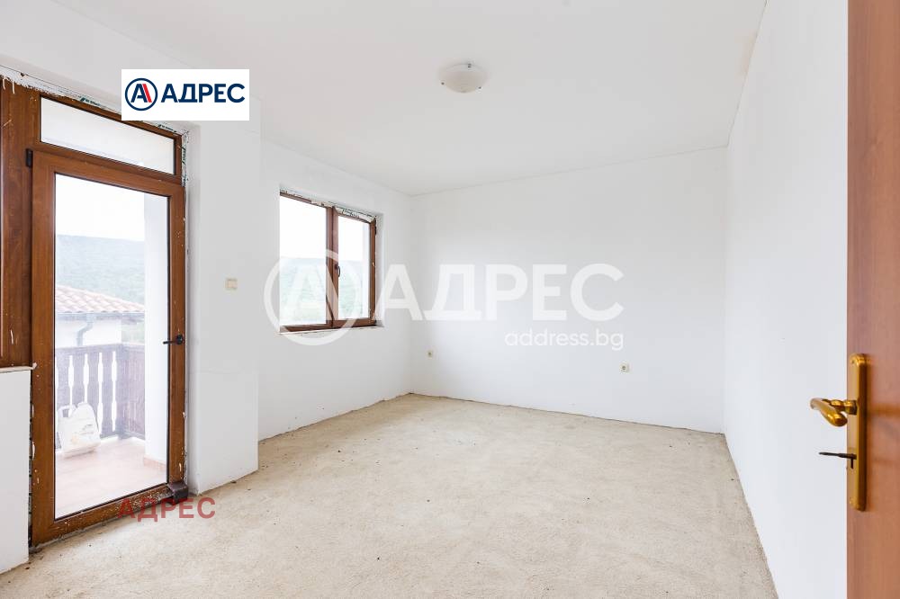 Продава КЪЩА, с. Църква, област Добрич, снимка 9 - Къщи - 54564803