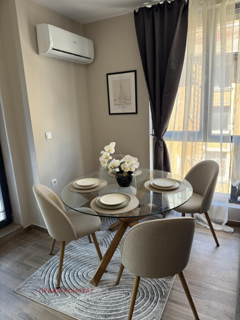 Продава 2-СТАЕН в град Пловдив, Младежки Хълм - 72 кв.м / 223 000 € » 436 150.09 лв., ПРАЙМ КОНСУЛТ
