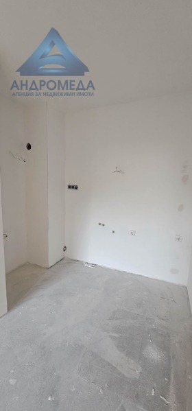 2 bedroom 9-ti kvartal, Pleven 5