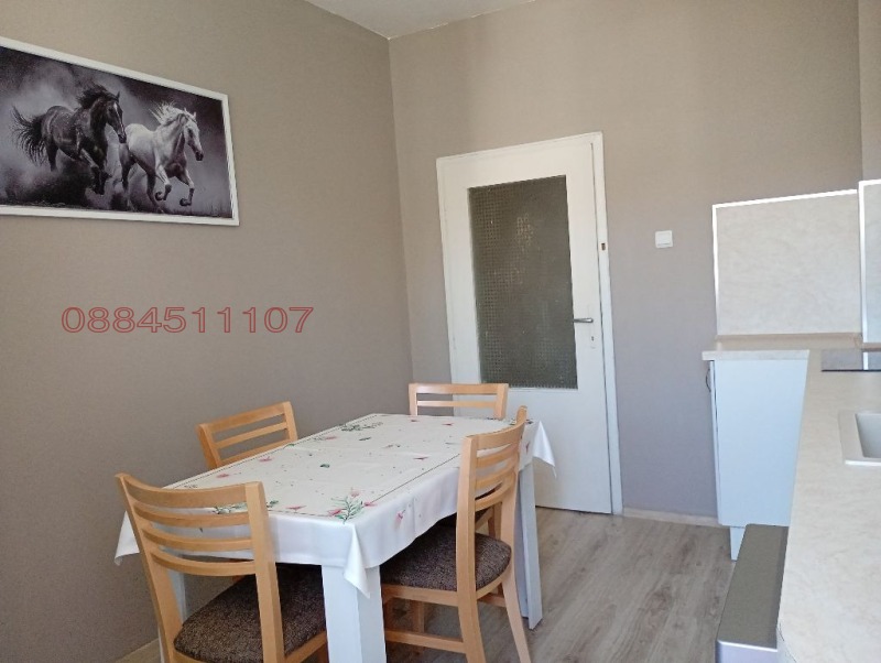 Продава 4-СТАЕН, гр. Велико Търново, Център, снимка 3 - Апартаменти - 53272953