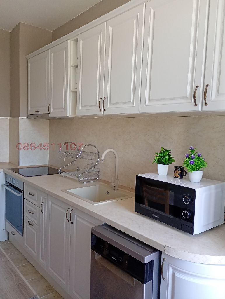 Продава 4-СТАЕН, гр. Велико Търново, Център, снимка 4 - Апартаменти - 53272953