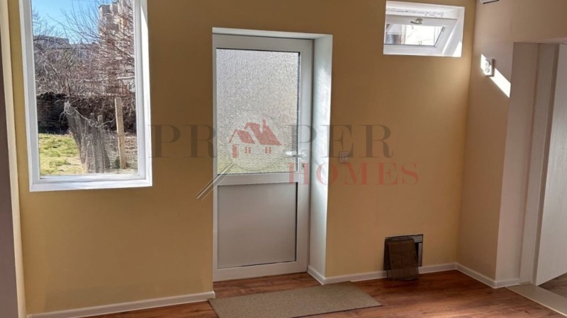 Продава КЪЩА, гр. Павликени, област Велико Търново, снимка 6 - Къщи - 52622705