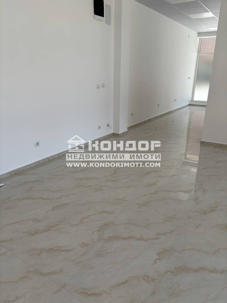 Продава МАГАЗИН, гр. Пловдив, Христо Смирненски, снимка 2 - Магазини - 52373329