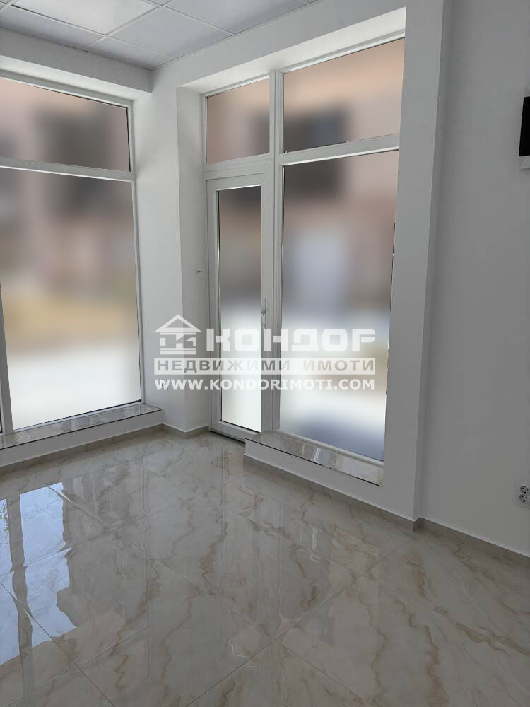 Продава МАГАЗИН, гр. Пловдив, Христо Смирненски, снимка 4 - Магазини - 52373329