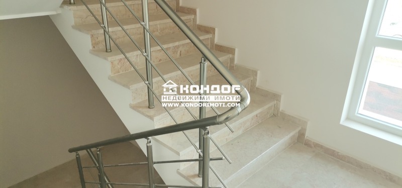 Te koop  Studio Plovdiv , Christo Smirnenski , 70 m² | 29136669 - afbeelding [2]