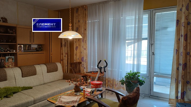 En venta  2 dormitorios Plovdiv , Karshiyaka , 99 metros cuadrados | 93701777 - imagen [4]