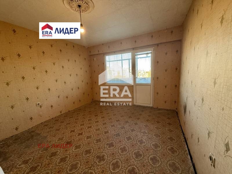 Продава 3-СТАЕН, гр. Русе, Родина 1, снимка 2 - Апартаменти - 53071204