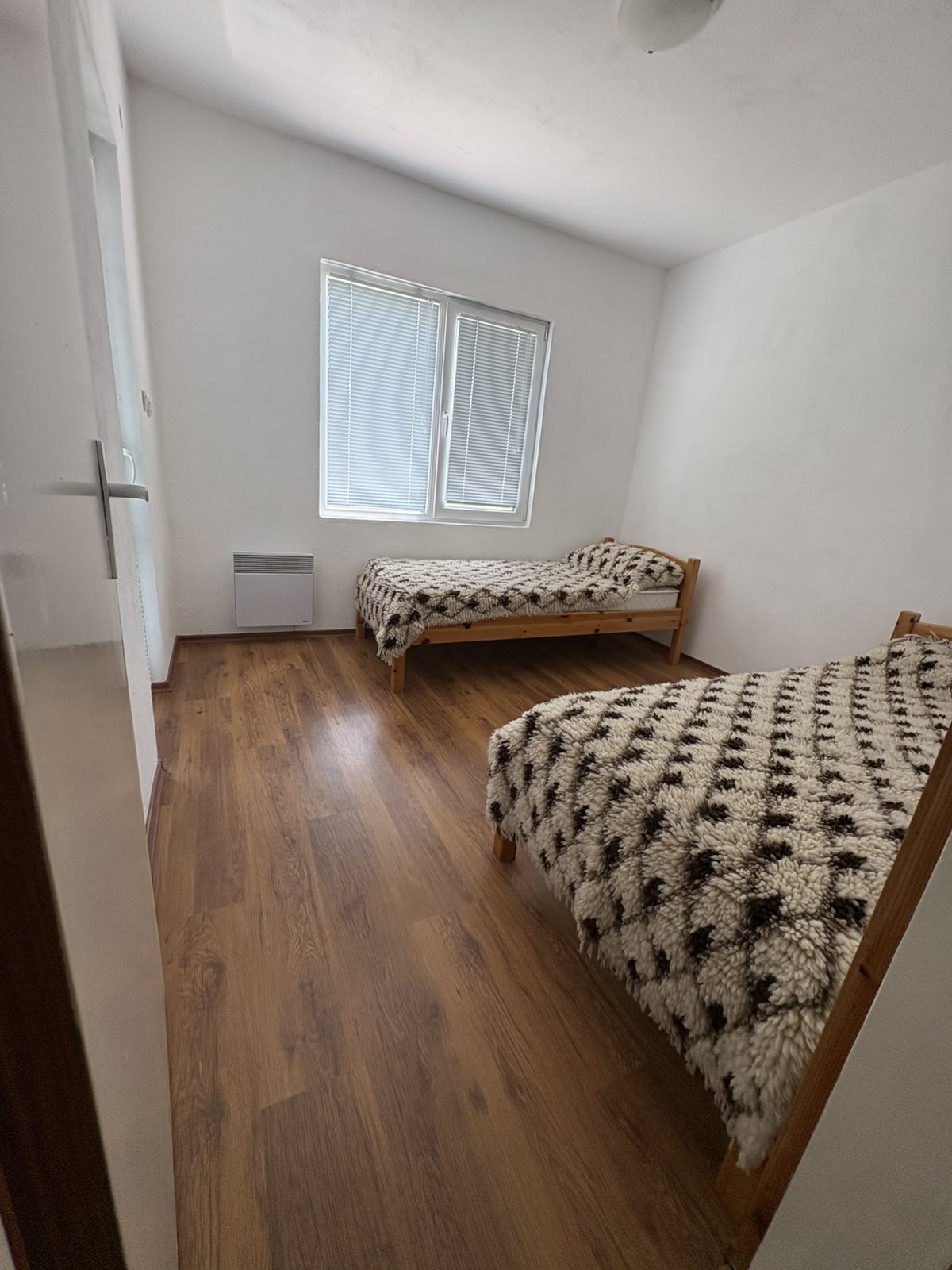 Продава КЪЩА, с. Червена вода, област Русе, снимка 10 - Къщи - 54717063