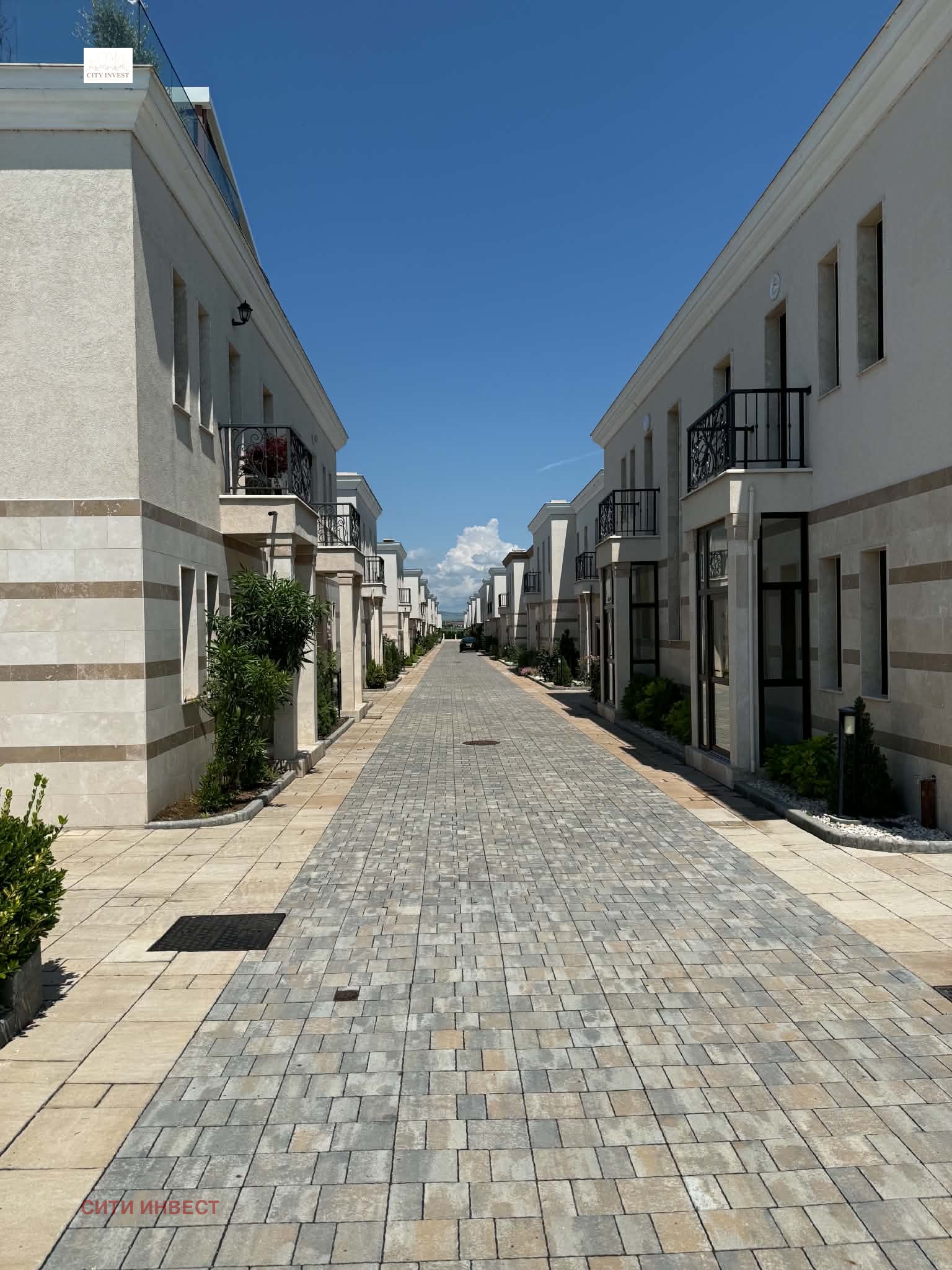 Продава КЪЩА, гр. Бургас, Сарафово, снимка 2 - Къщи - 54910939