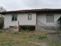 Продава КЪЩА, с. Гуцал, област София област, снимка 2