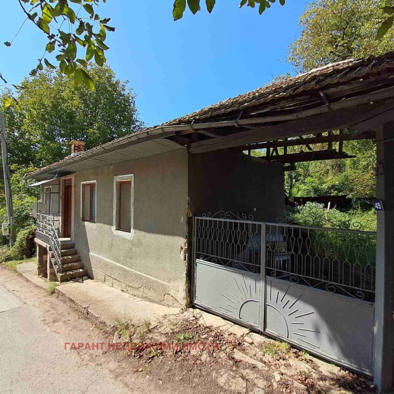 Продава КЪЩА в област Габрово, гр. Трявна - 63 кв.м / 60 000 € » 117 349.80 лв., ГАРАНТ НЕДВИЖИМИ ИМОТИ