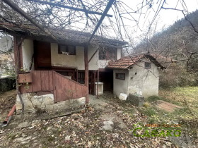 Hus Varchevtsi, Gabrovo 1