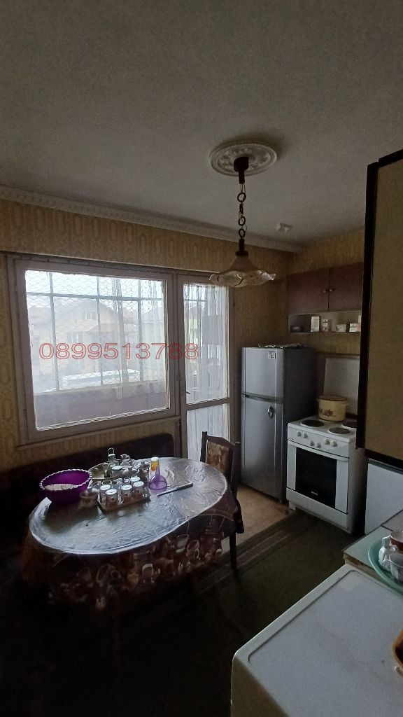 Продава 3-СТАЕН, гр. Радомир, област Перник, снимка 4 - Апартаменти - 54155488