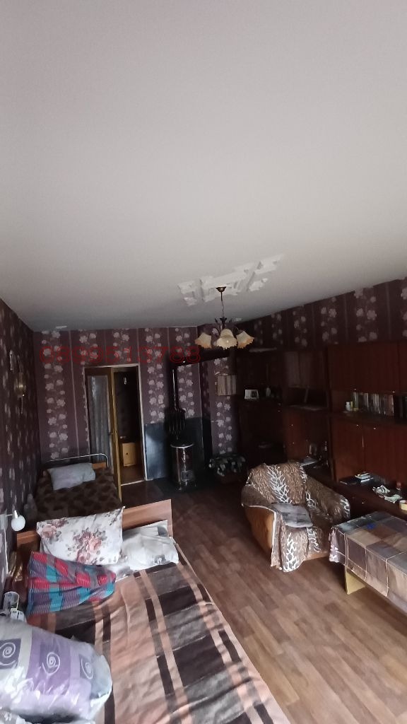 Продава 3-СТАЕН, гр. Радомир, област Перник