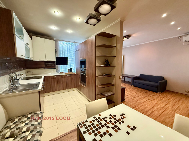 Te koop  3 slaapkamers Sjumen , Tombul dzjamija , 100 m² | 52248491 - afbeelding [2]