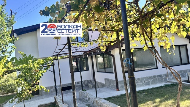 Продава КЪЩА, с. Керека, област Габрово, снимка 3 - Къщи - 55140074