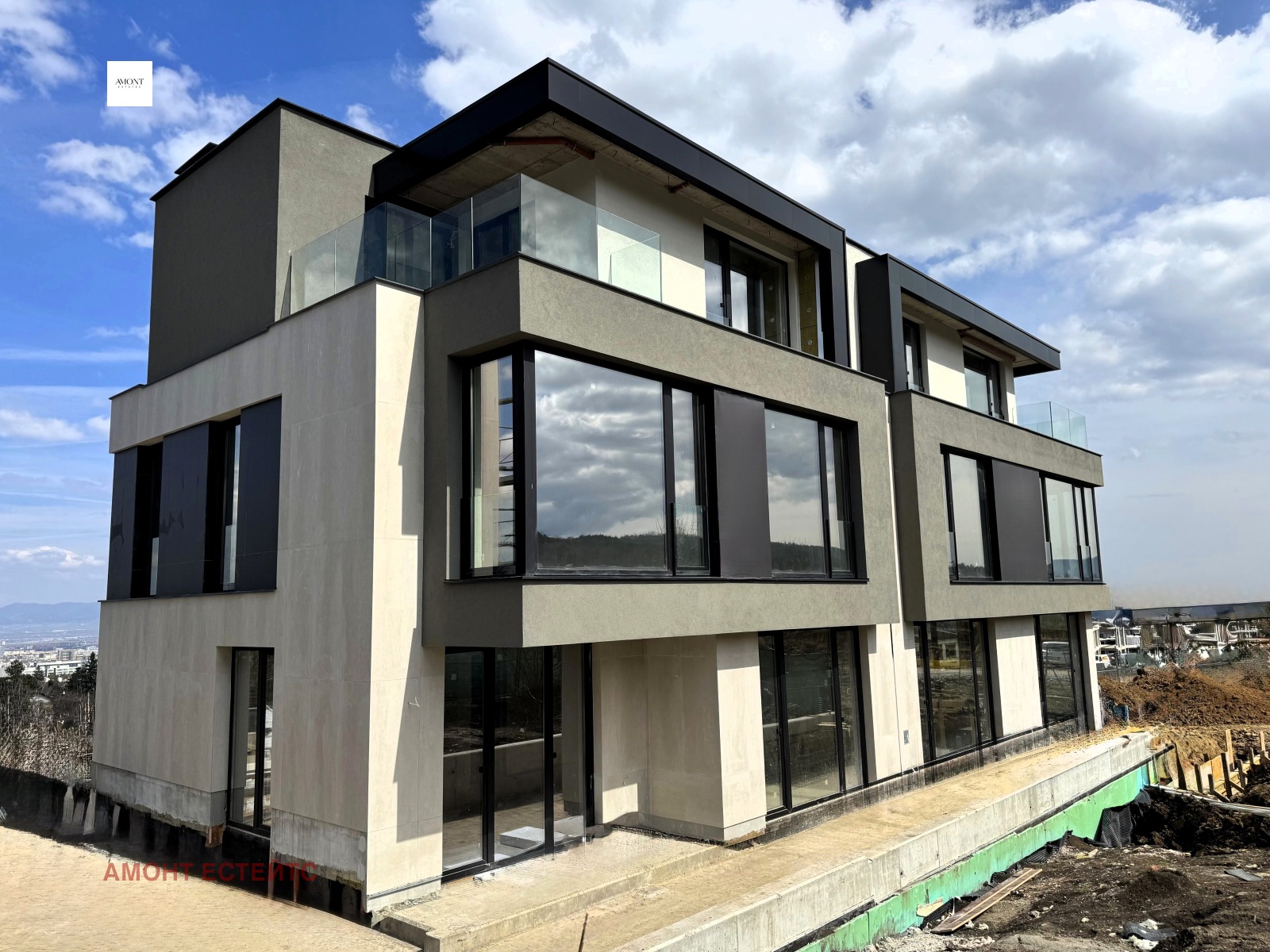 Продава КЪЩА, гр. София, м-т Камбаните, снимка 3 - Къщи - 54049976