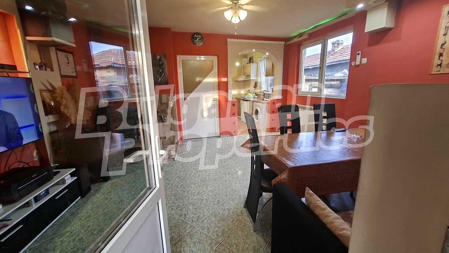 Продава КЪЩА, гр. Аксаково, област Варна, снимка 4 - Къщи - 54262988