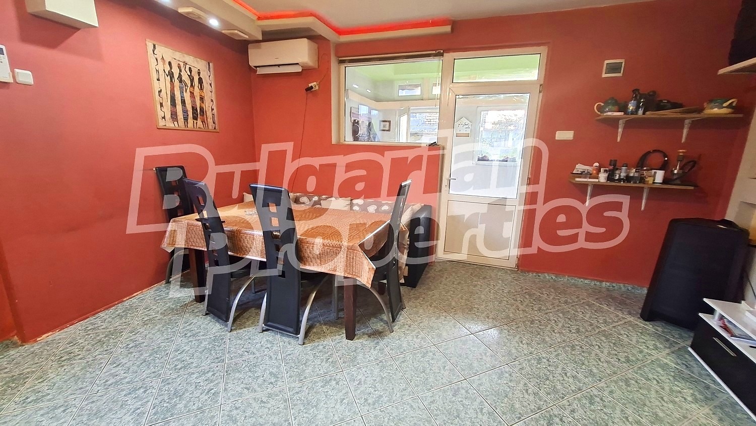 Продава КЪЩА, гр. Аксаково, област Варна, снимка 8 - Къщи - 54262988