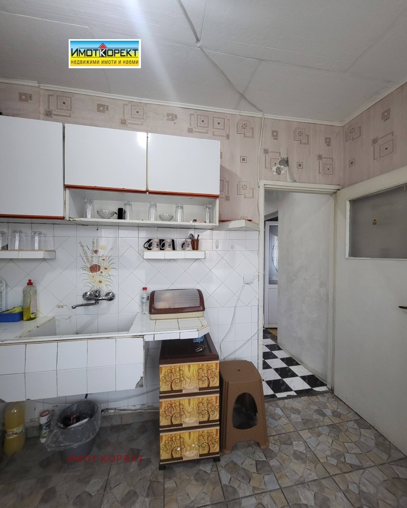 Продава 2-СТАЕН, гр. Пазарджик, Изток, снимка 11 - Апартаменти - 53371838