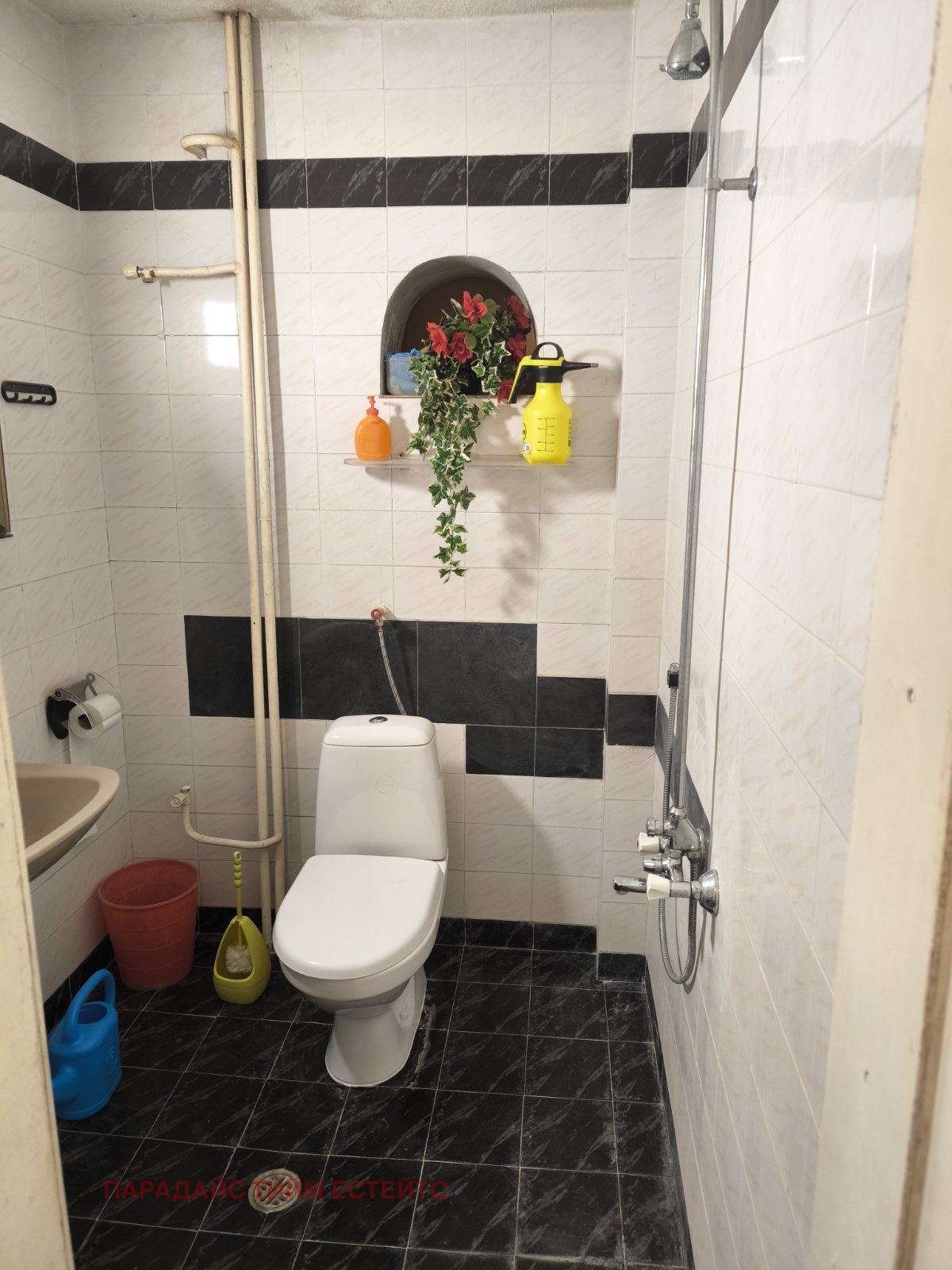 Продава КЪЩА, с. Хераково, област София област, снимка 14 - Къщи - 54525588