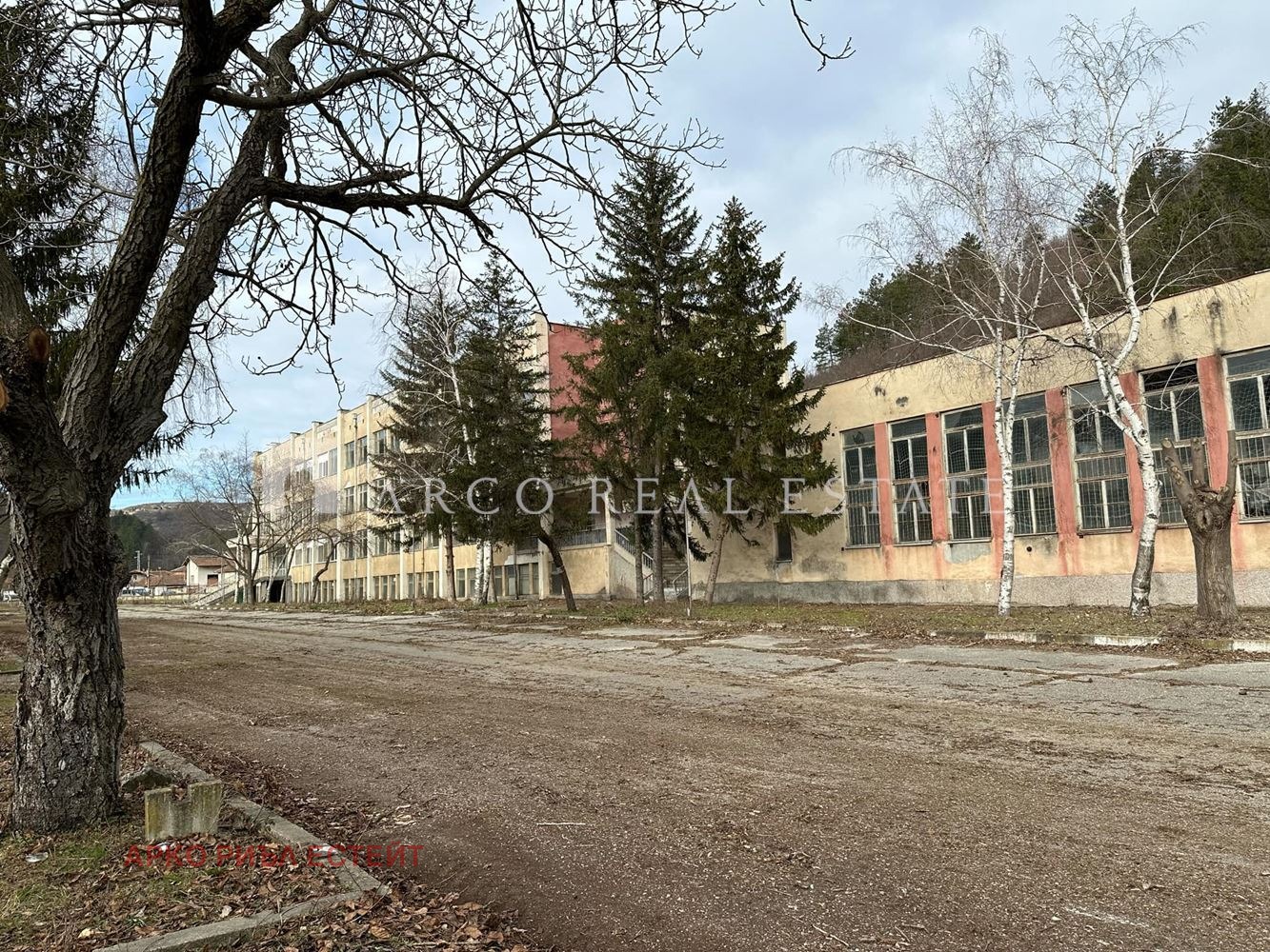 Продава ХОТЕЛ, гр. Червен бряг, област Плевен, снимка 12 - Хотели - 56707807