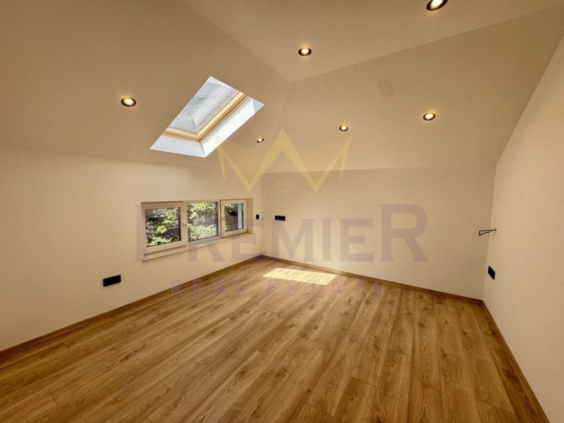 Продава  3-стаен град Варна , Гръцка махала , 116 кв.м | 87782721 - изображение [2]