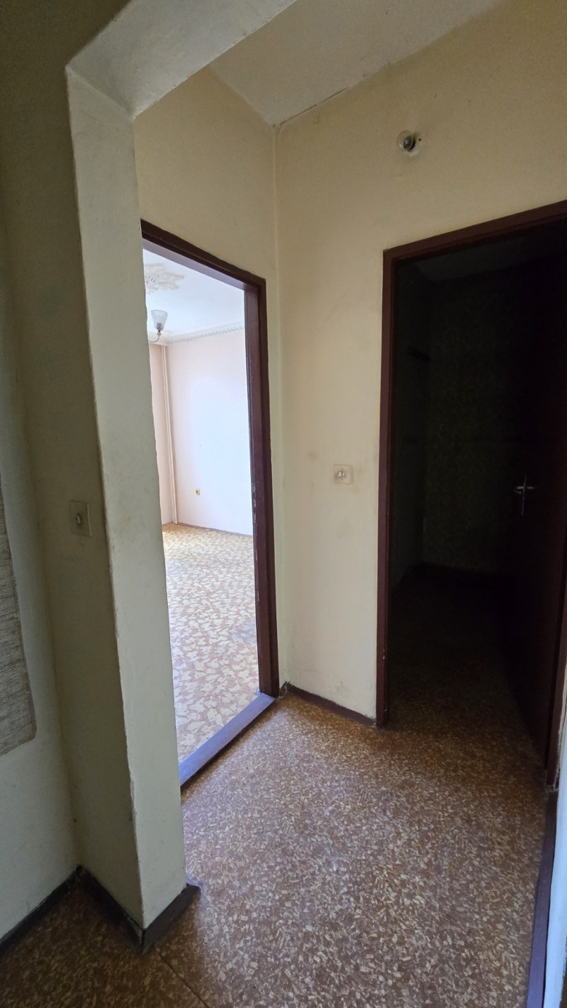 Продава  3-стаен град Варна , Владислав Варненчик 1 , 79 кв.м | 19942538 - изображение [9]