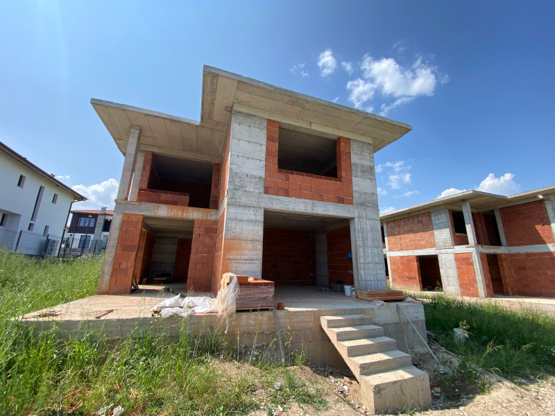 Продава  Къща, област София, с. Гурмазово •  329 990 EUR • ID 23986898 — holmes.bg - [1] 
