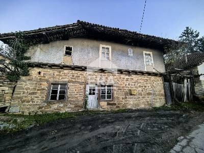 Продава КЪЩА, с. Големаните, област Велико Търново