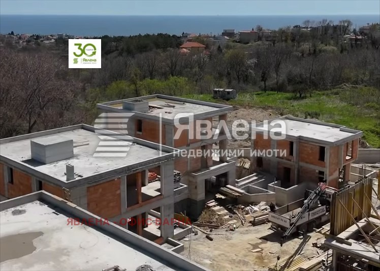 Продава КЪЩА, гр. Варна, м-т Долна Трака