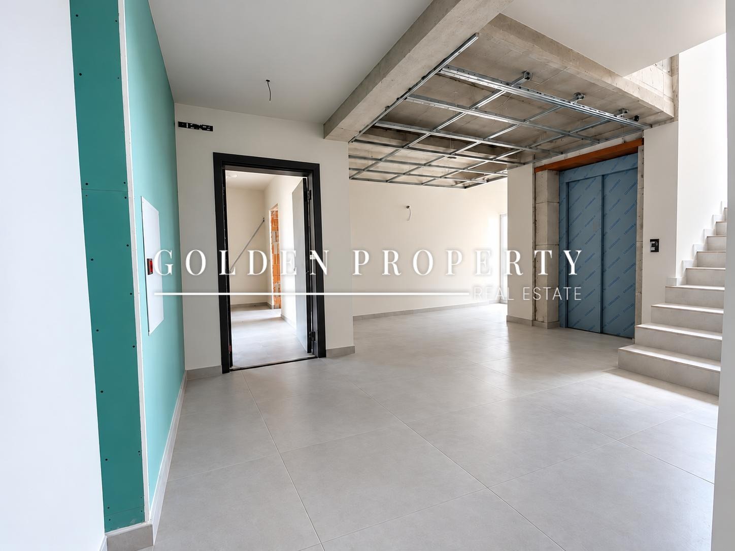 Продава 2-СТАЕН, гр. Перник, Изток, снимка 3 - Апартаменти - 56043537