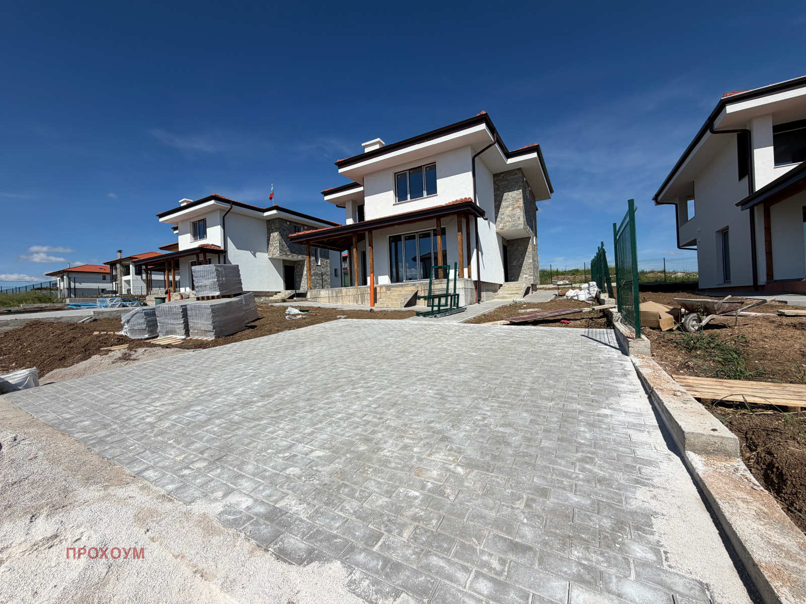 Продава КЪЩА, с. Гурмазово, област София област, снимка 2 - Къщи - 55091937