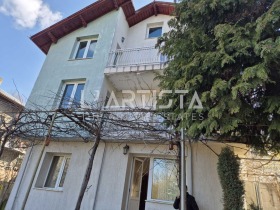 Huis Vladaja, Sofia