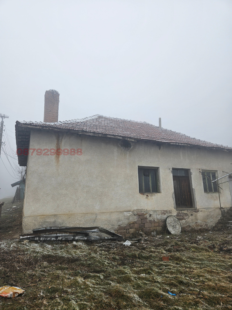 Продава КЪЩА, гр. Вършец, област Монтана, снимка 2 - Къщи - 52785626