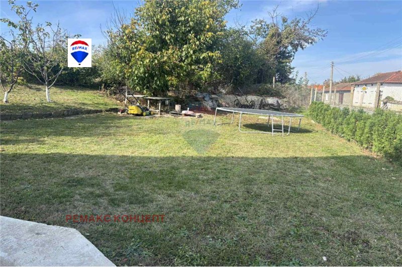 Продава КЪЩА, с. Ивански, област Шумен, снимка 6 - Къщи - 52533222