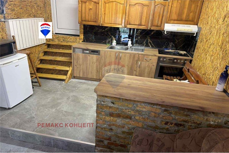 Продава КЪЩА, с. Ивански, област Шумен, снимка 3 - Къщи - 52533222