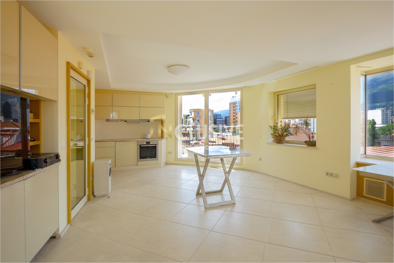 Продава МНОГОСТАЕН, гр. София, Борово, снимка 10 - Апартаменти - 56018198