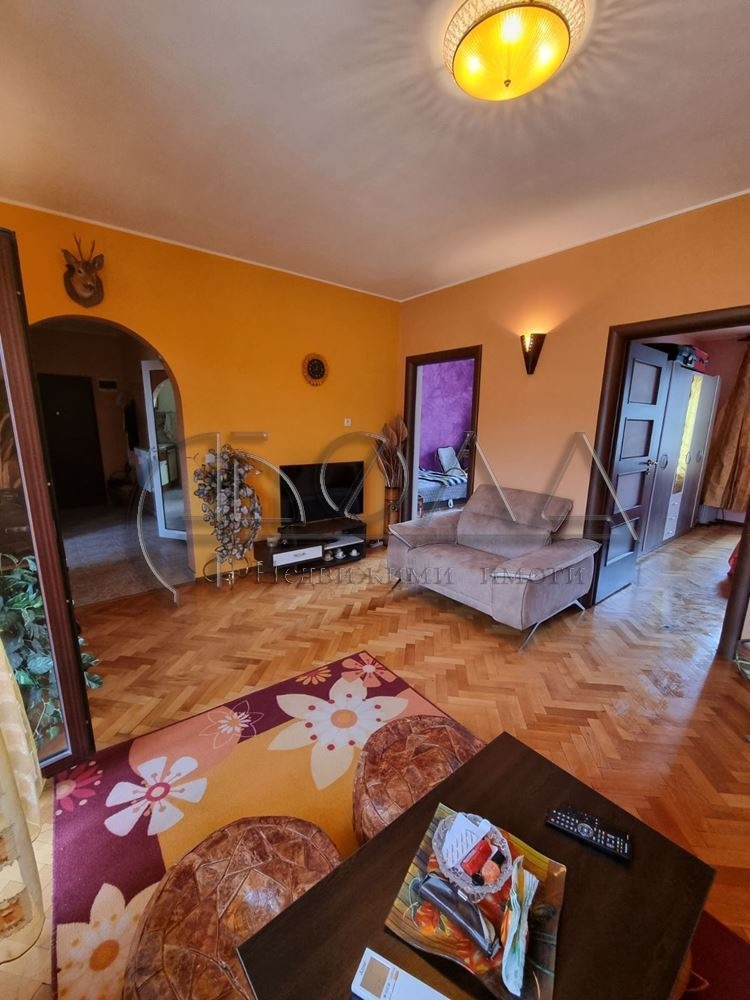 Продава  3-стаен област Кюстендил , гр. Дупница , 100 кв.м | 65249685 - изображение [4]