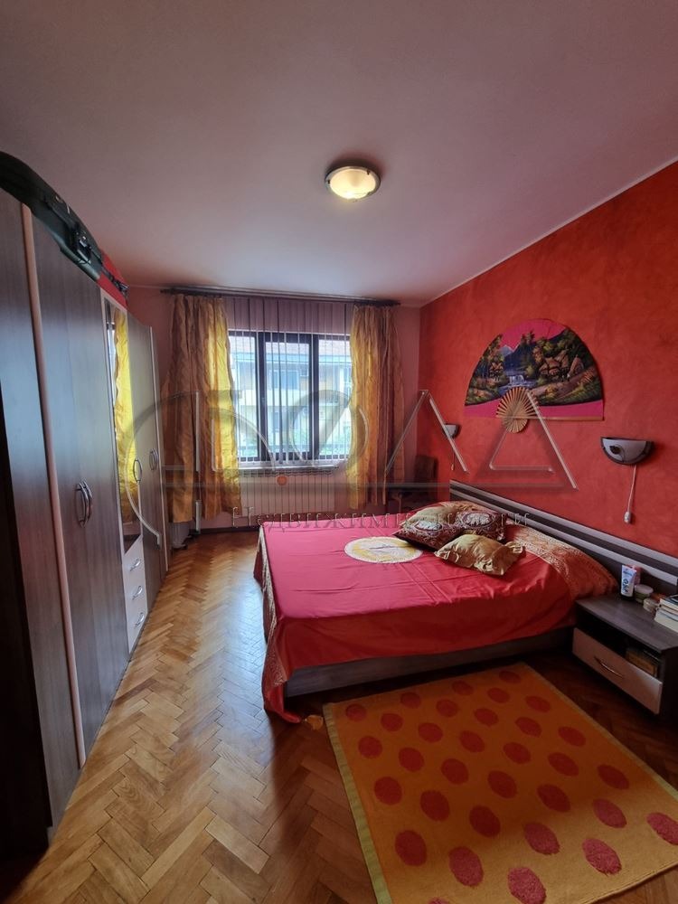 Продава  3-стаен област Кюстендил , гр. Дупница , 100 кв.м | 65249685 - изображение [7]
