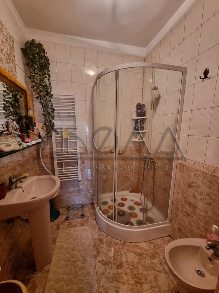 Продава  3-стаен област Кюстендил , гр. Дупница , 100 кв.м | 65249685 - изображение [13]